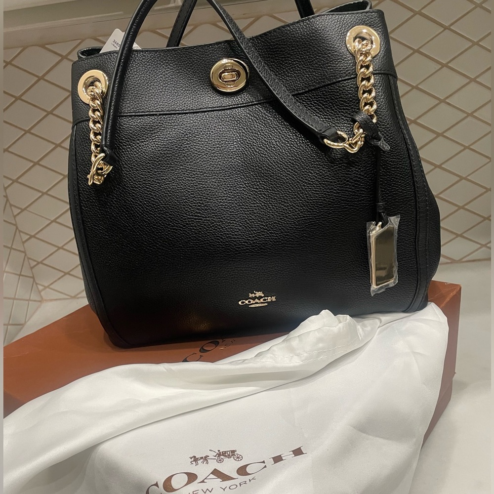 PBBL TURNLOCK EDIE BLACK AND GOLD COACH PURSE